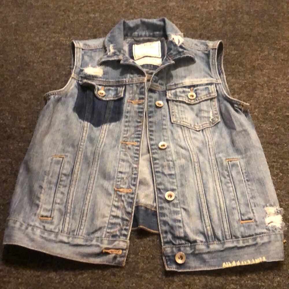 Abercrombie & Fitch Brand Size Small Denim Vest Jean Distressed Medium Wash